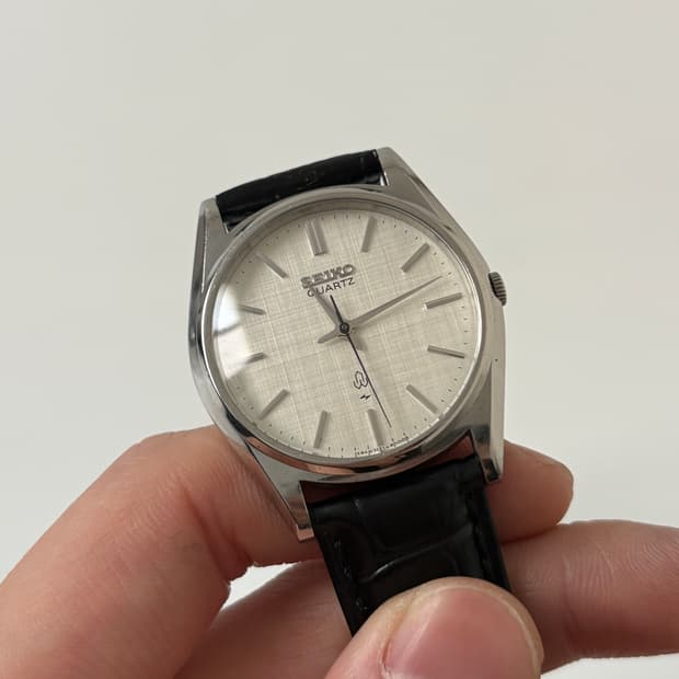 1980s Linen Dial Silver Quartz