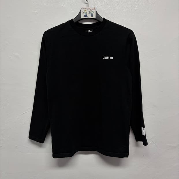 언디핏 롱슬리브