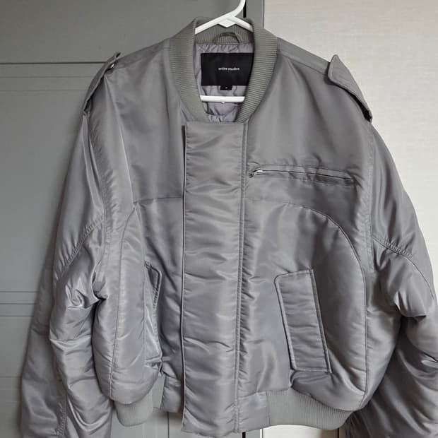 Entire Studios 그레이 MA-1 자켓