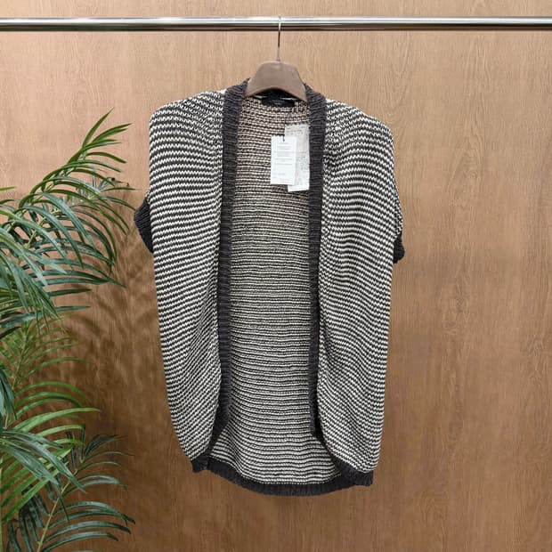 막스마라 위켄드 오픈 니트 슬리브리스 가디건 트위스트 디테일 딥 브라운