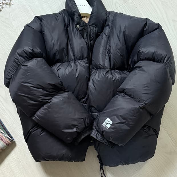 비헤비어 폴라 덕다운 패딩 블랙 