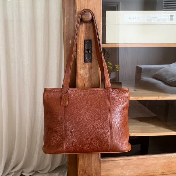 올드 코치 꼬냑 브라운 레더 숄더백 4915