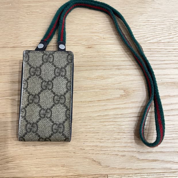 2005 GUCCI GG Plus Web Stripe iPod Mini