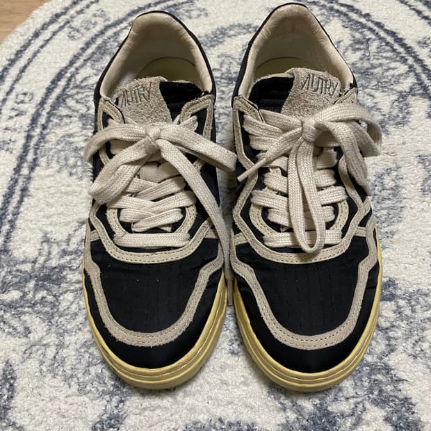 오트리 블랙/화이트 로우 36(230)