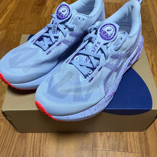 아식스 노바블라스트5 도쿄 260 실착1회