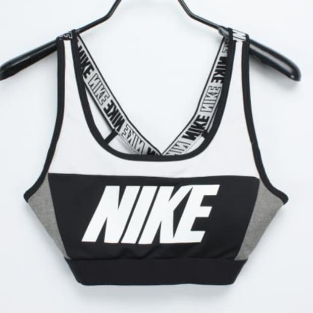 나이키 탑