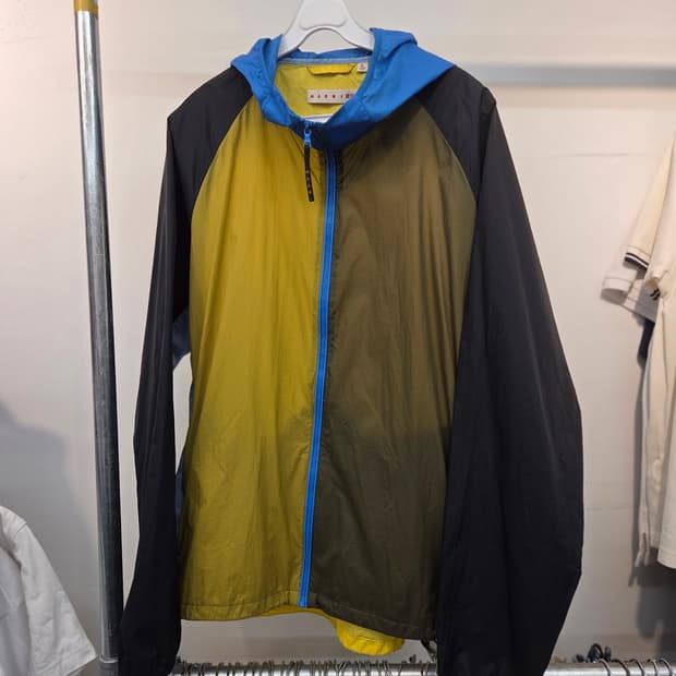 유니클로 x 마르니 바스락 바람막이 (XL)