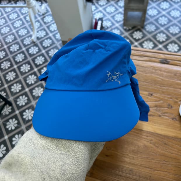 아크테릭스 스피로 캡