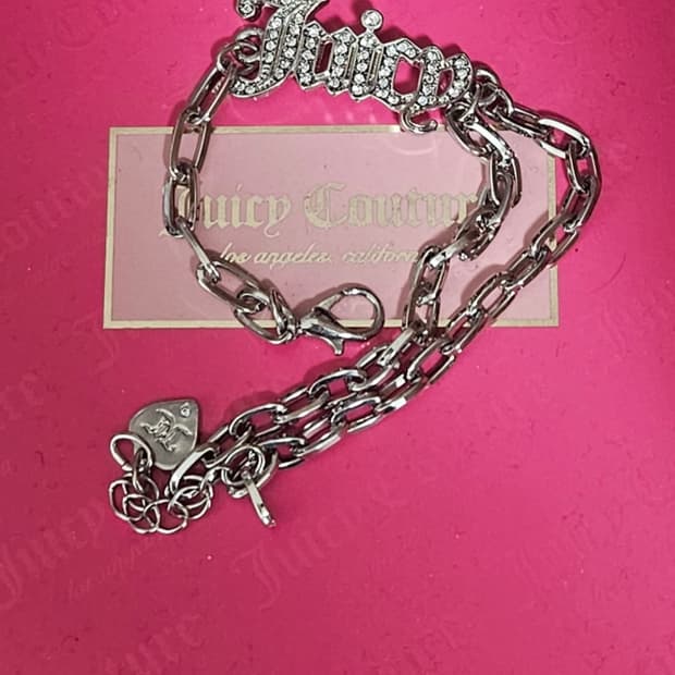 쥬시꾸뛰르팔찌