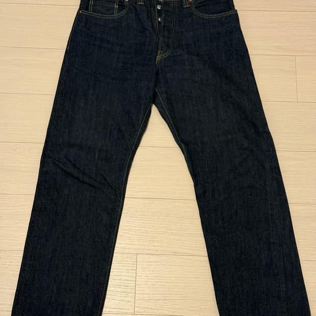 레졸루트 714 33/30 판매합니다