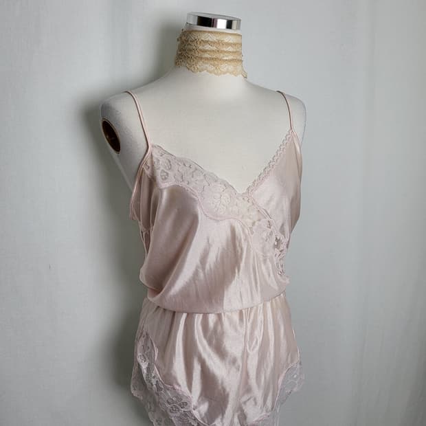 빈티지 레이스 핑크 슬립 바디슈트