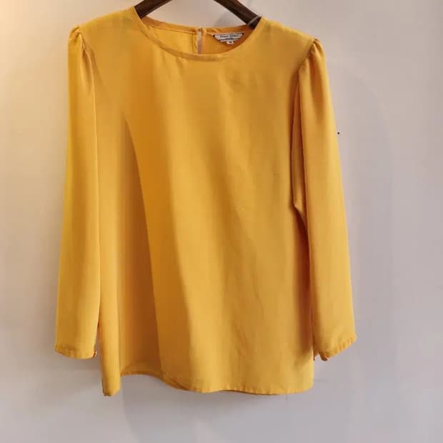 입생로랑 블라우스 