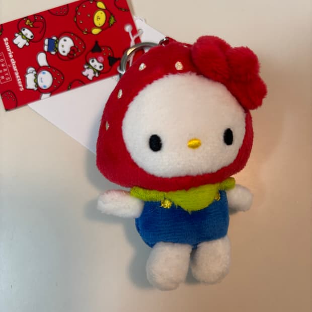 산리오 미퍼센트 딸기 이치고 헬로키티 마스코트 키링 새상품
