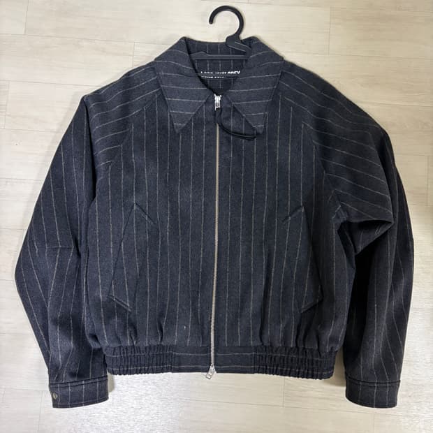 로드존그레이 울 스트라이프 블루종