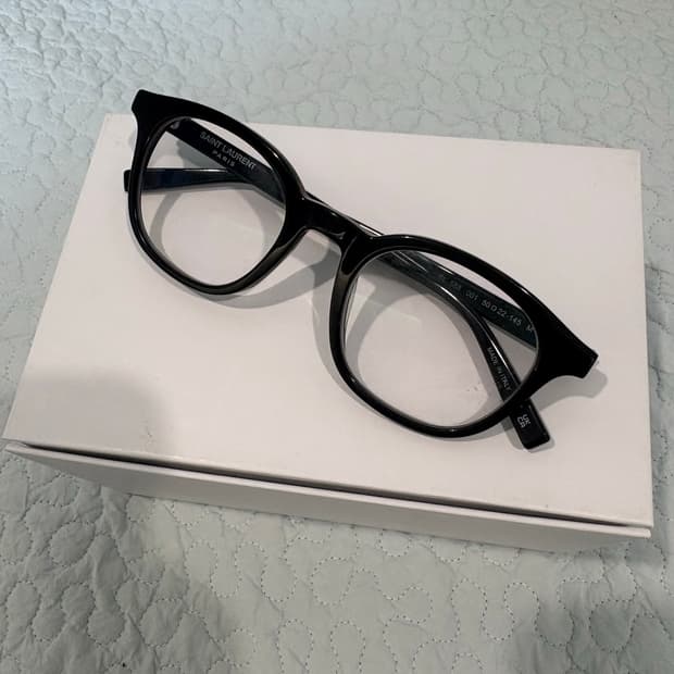 Saint laurent black glass