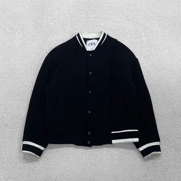 아더에러 x 자라 울 블렌드 바시티 봄버 자켓 블랙