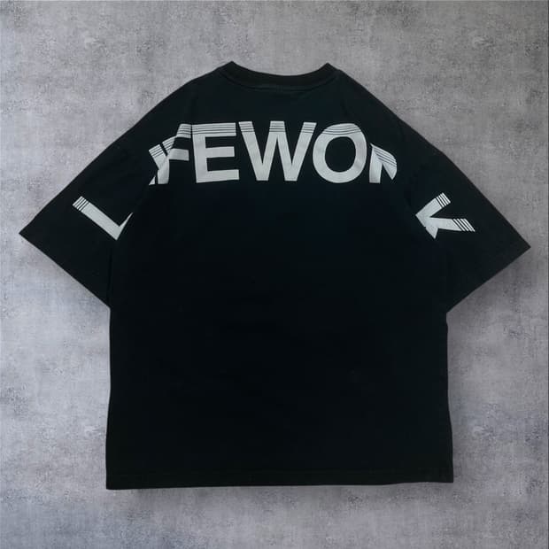 라이프워크 스펠아웃 빅로고 블랙 반팔티