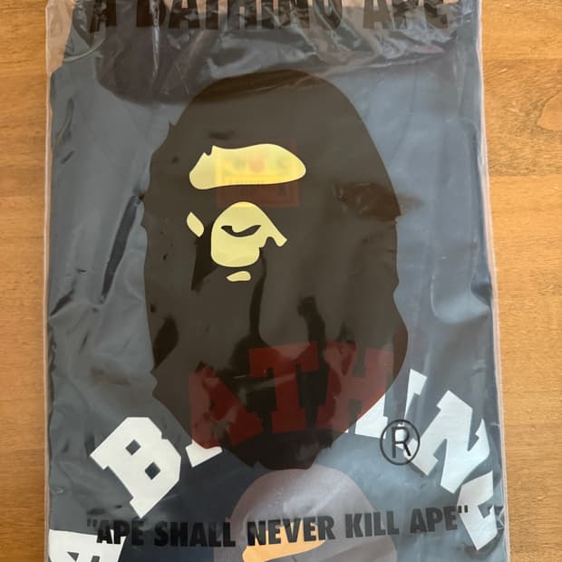 베이프 티셔츠 새상품 M