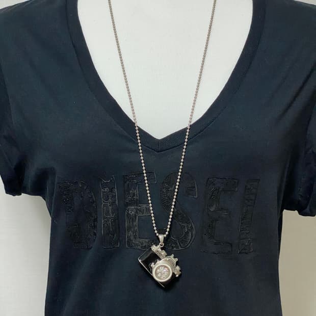 vintage) camera pendant necklace