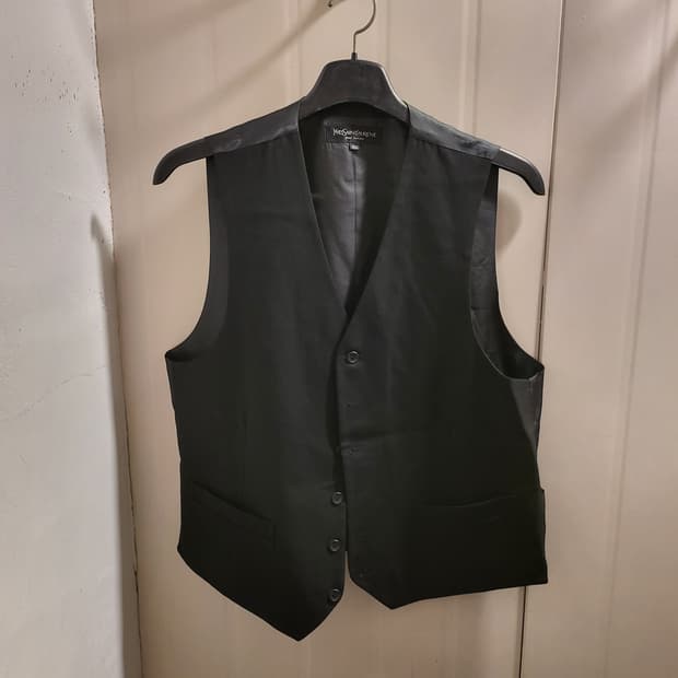 입생로랑 블랙  베스트 정장 조끼