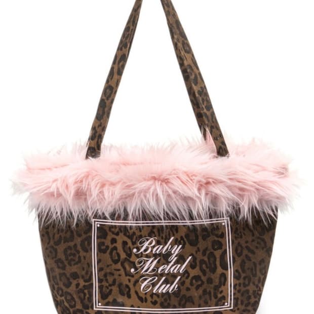 (구함) 베이비메탈클럽 가방 구해요 샤기백 에나멜백 쥬시백