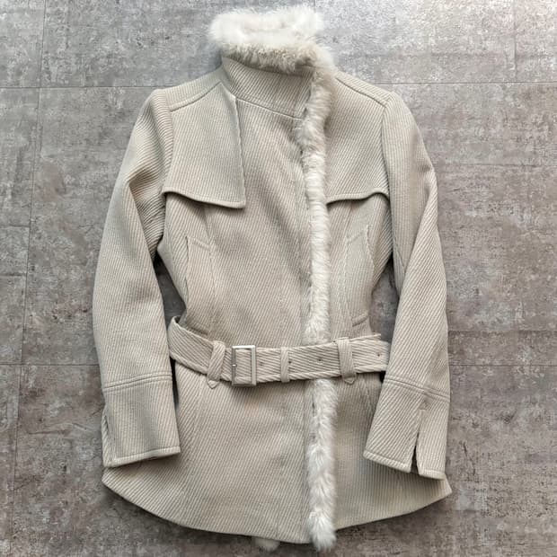 래빗 퍼 트림 벨티드 울 코트