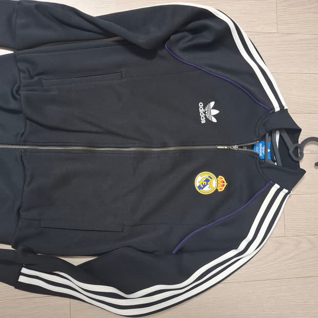 레알마드리드 트랙탑 팝니다 (가격제안가능) (무료배송