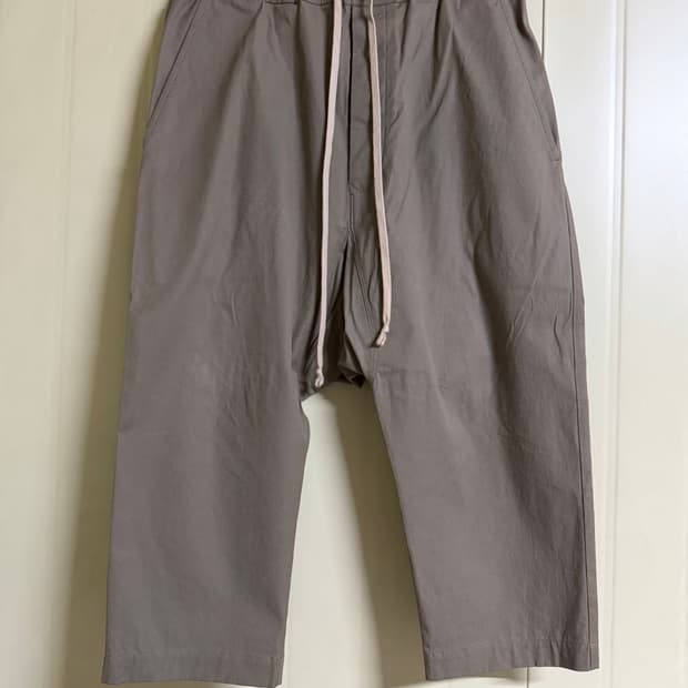 릭 오웬스(Rick Owens)의 드로우스트링 크롭 팬츠 50