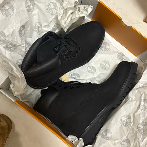 [새상품] 팀버랜드 프리미엄 6인치 블랙 누벅 265