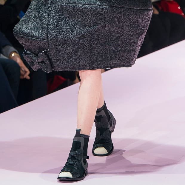 Rubber Ribbon Detail Boots