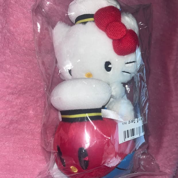 키티 고래밥 콜라보 인형