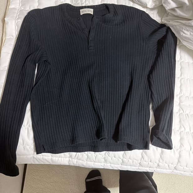 렉토 헨리넥 블랙 긴팔 M