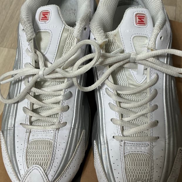 나이키 샥스 R4 (W260)