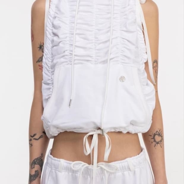 김미더영 후드 슬리브리스 화이트