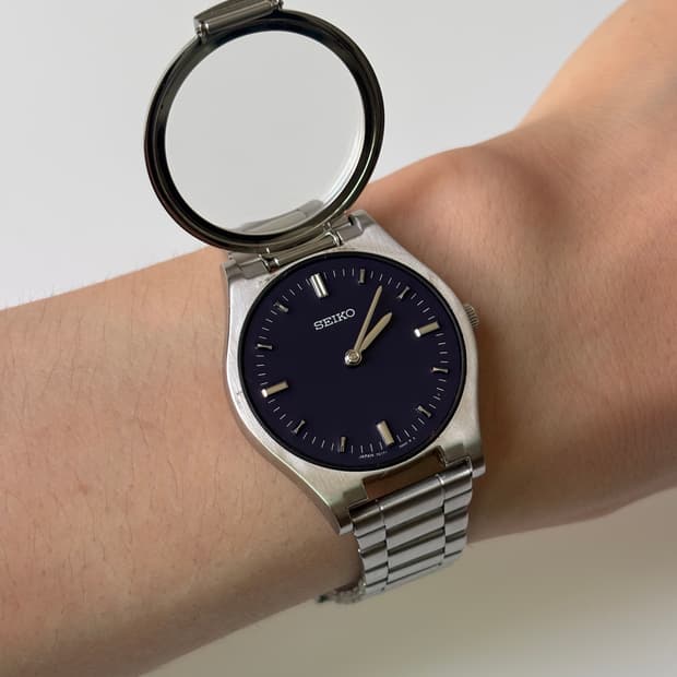1990s Navy Dial Tactile Quartz