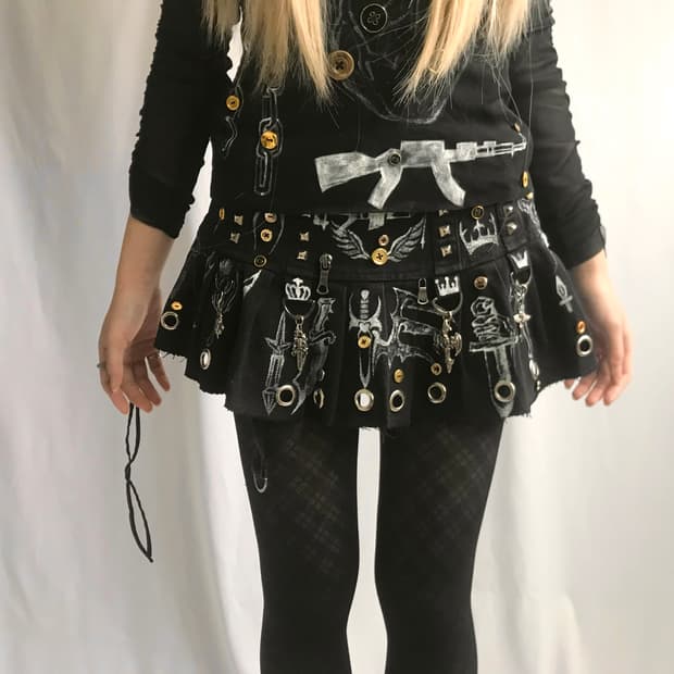 Custom)Weapon tattoo eyelet/charm skirt