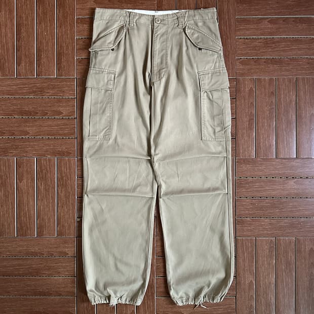 Back number cotton cargo pants