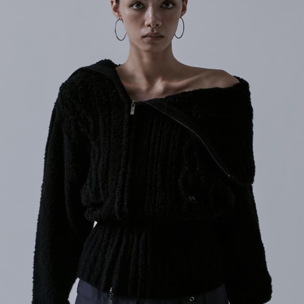 2-way unbalance off-shoulder knit zip-up