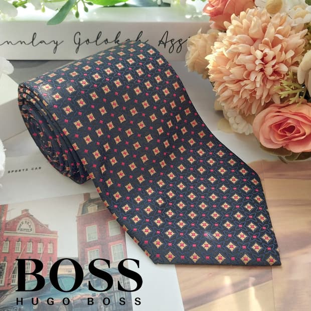 휴고보스 실크 블랙 기하 패턴 넥타이 9cm A+등급 K1845