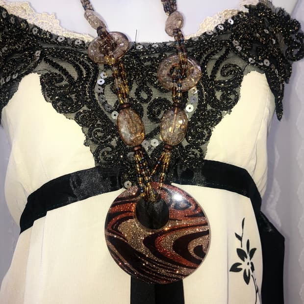 brown oriental necklace