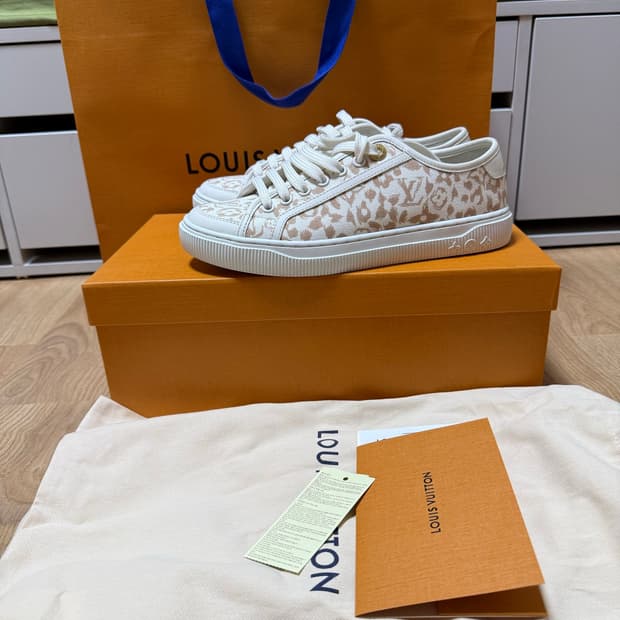 (상태최고) 루이비통 LV 라군 스니커즈 36size