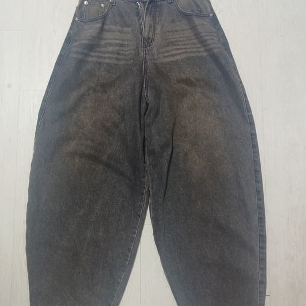 스탠다드에러 벌룬 핏 데님 팬츠
