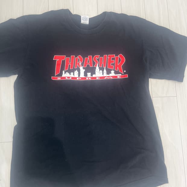 슈프림 x 트레셔 스카이라인 티셔츠 블랙 - 21FW 라지