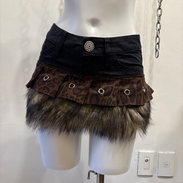 레오파드 패턴 아일렛 퍼 블랙 미니스커트 갸루 펑크 y2k