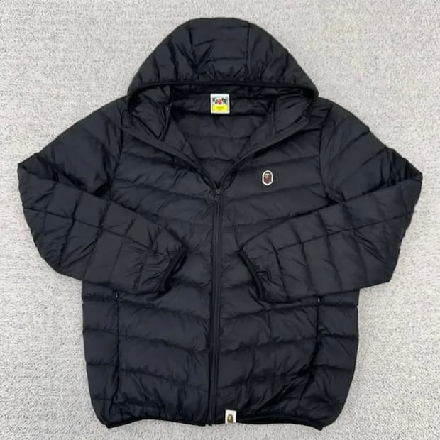 베이프경량패딩