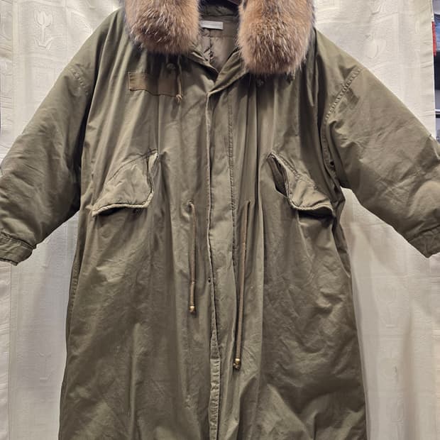 머니패킹 Money Packing 라쿤털 카키 롱패딩 야상 프리사이즈