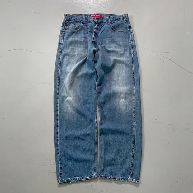 2000‘s Levi’s 569 Denim