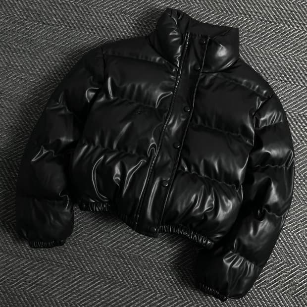 FANDY LOKAR 블랙 레더 크롭 숏패딩y 3860