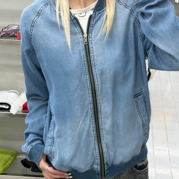 갭 라이트 워시 블루종 데님 자켓