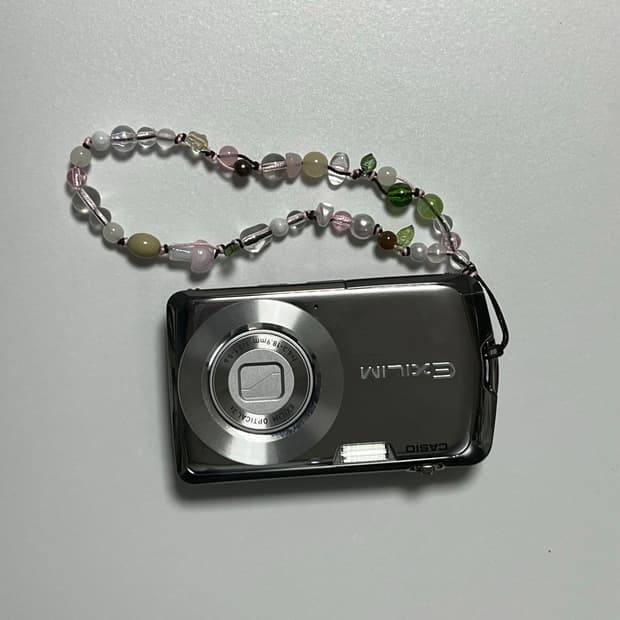 casio exilim z1 실버 판매합니다